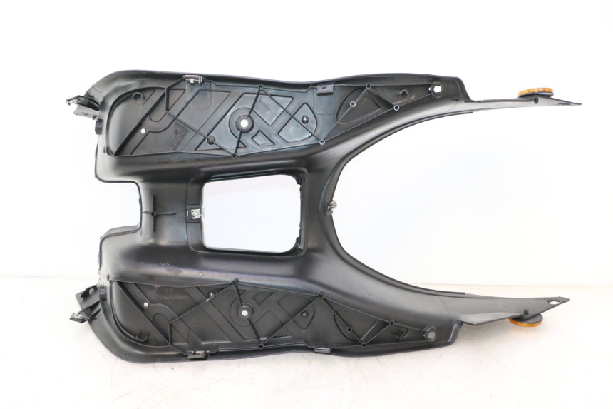 photo de MARCHE PIED PEUGEOT TKR TREKKER FURIOUS 50 (2005 - 2014) - Gros plan technique