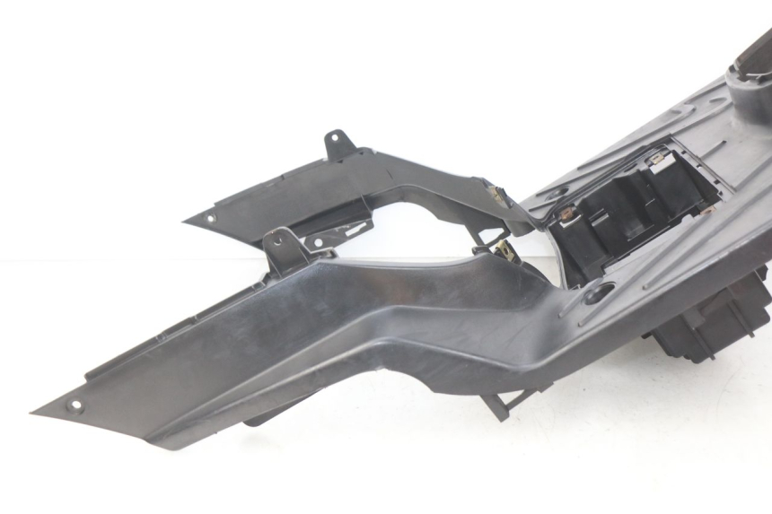 photo de MARCHE PIED PEUGEOT TWEET 4T 50 (2018 - 2022) - Points de fixation