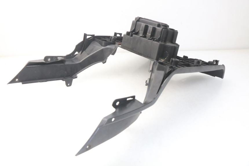 photo de MARCHE PIED PEUGEOT TWEET 125 (2010 - 2017) - Détail de la pièce