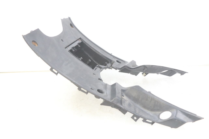 photo de MARCHE PIED PEUGEOT V-CLIC VCLIC 50 (2007 - 2013) - État de surface