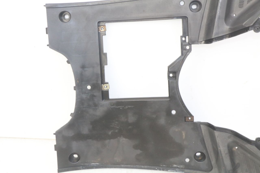 photo de MARCHE PIED PEUGEOT V-CLIC VCLIC 50 (2007 - 2013) - État de surface