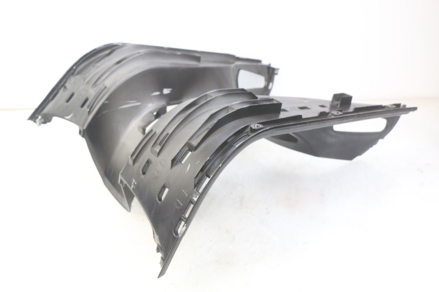 photo de MARCHE PIED PIAGGIO VESPA GTS SUPER IE 125 (2009 - 2016) - Détail de la pièce