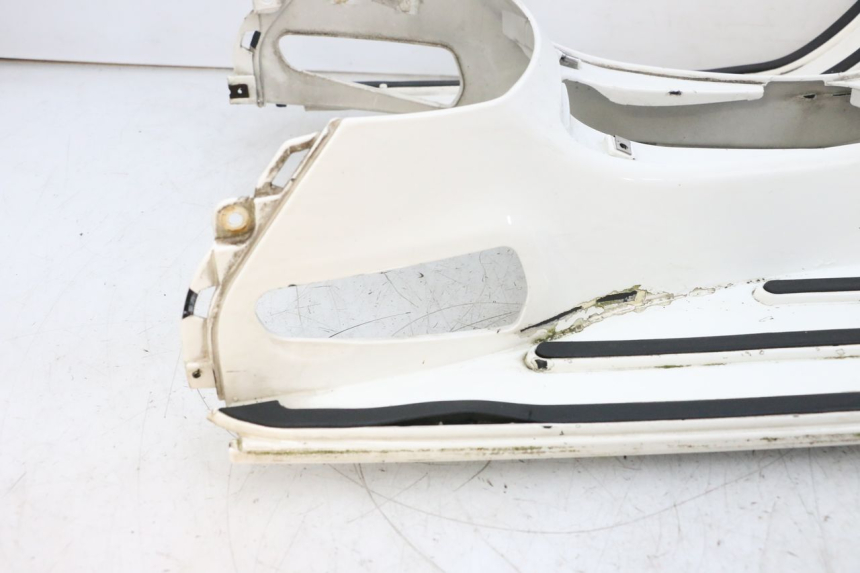 photo de MARCHE PIED PIAGGIO VESPA GTS SUPER IE 125 (2009 - 2016) - Vue produit