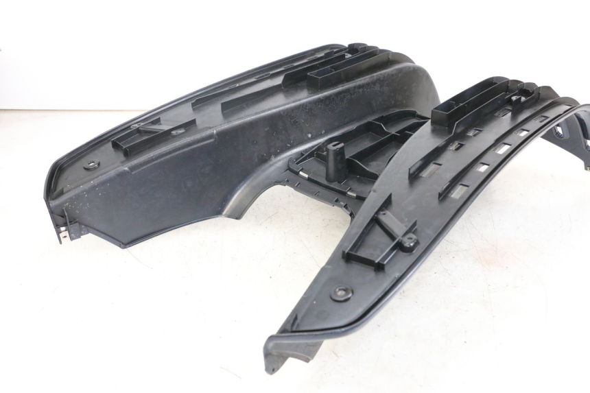 photo de MARCHE PIED PIAGGIO VESPA LX 125 (2005 - 2010) - Zoom état d’usage