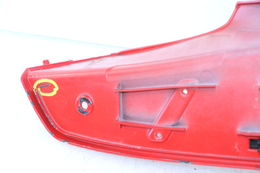 photo de MARCHE PIED PIAGGIO VESPA S 2T 50 (2007 - 2014) - Marquages et références