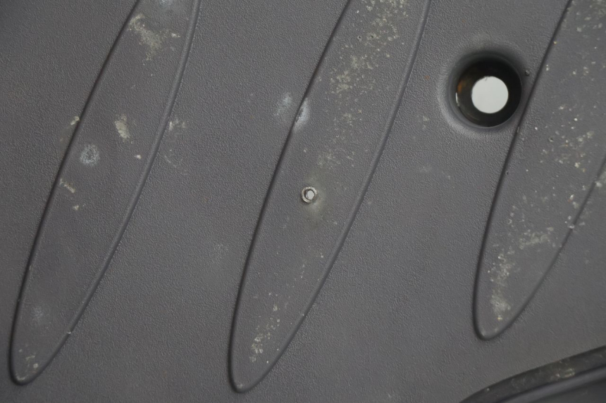 photo de MARCHE PIED PEUGEOT VIVACITY 50 (2004 - 2009) - Autre angle de vue