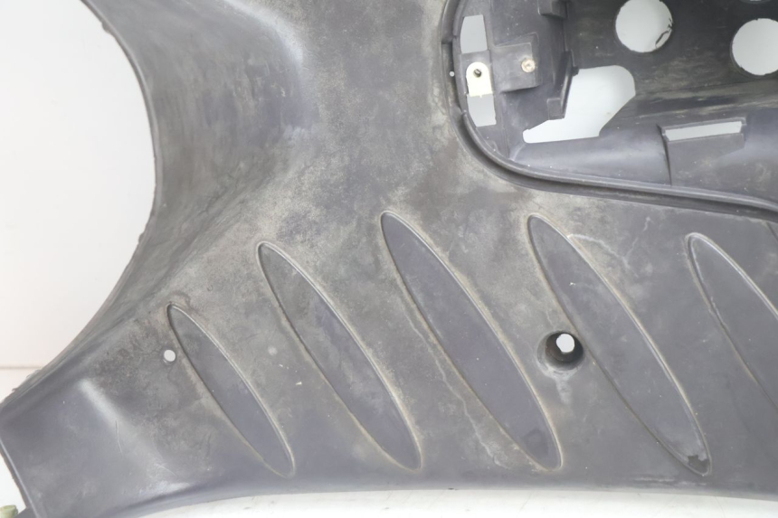 photo de MARCHE PIED PEUGEOT VIVACITY 100 (1999 - 2008) - Zoom état d’usage