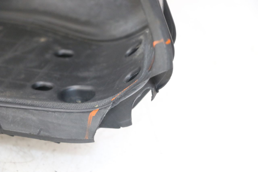 photo de MARCHE PIED YAMAHA XMAX X-MAX 125 (2006 - 2009) - Pièce contrôlée