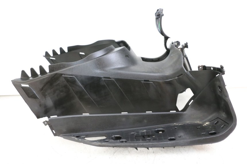 photo de MARCHE PIED YAMAHA XMAX X-MAX 125 (2006 - 2009) - Vue rapprochée