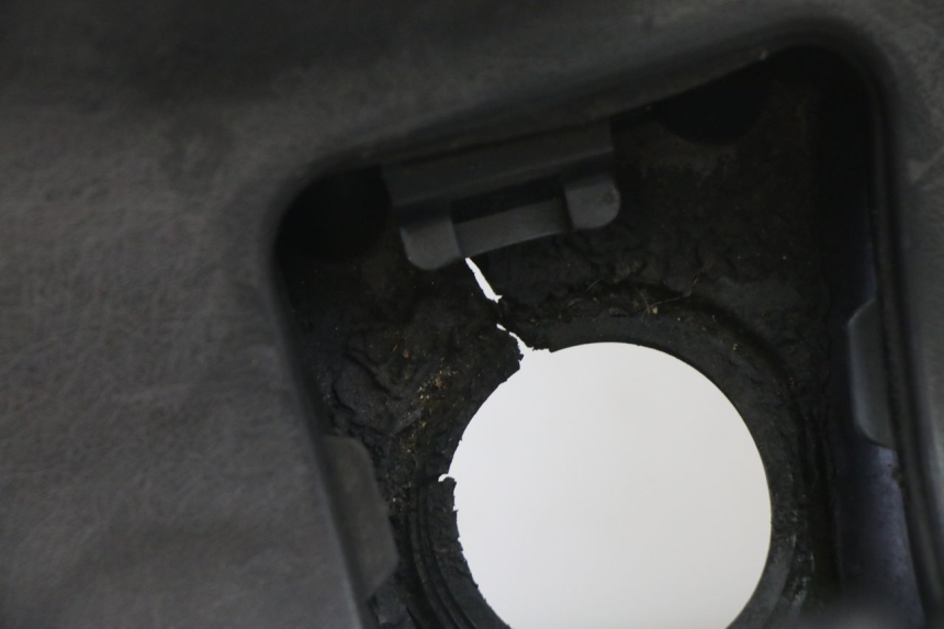 photo de MARCHE PIED YAMAHA XMAX X-MAX 125 (2006 - 2009) - Marquages et références