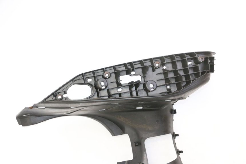 photo de MARCHE PIED YAMAHA X-MAX XMAX 250 (2006 - 2009) - Gros plan technique