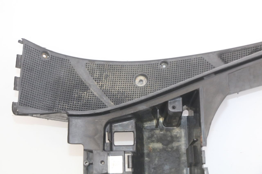 photo de MARCHE PIED YAMAHA YP MAJESTY 125 (1998 - 2001) - Inspection visuelle