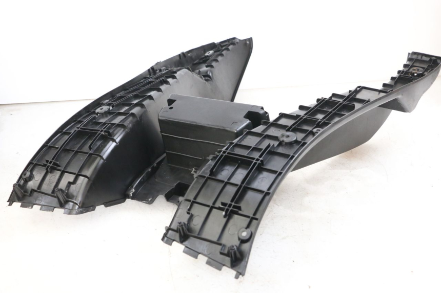 photo de MARCHE PIED YAMAHA YP MAJESTY 125 (2002 - 2006) - Autre angle de vue