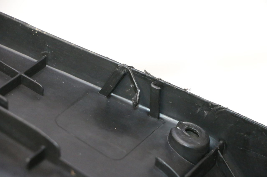 photo de MARCHE PIED YAMAHA YP MAJESTY 125 (2002 - 2006) - Détail de la pièce