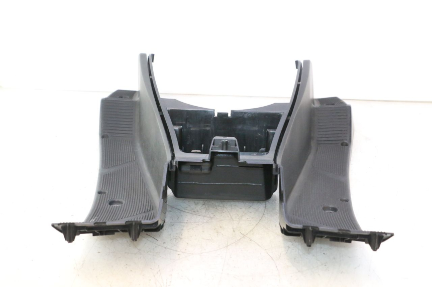 photo de MARCHE PIED YAMAHA YP MAJESTY 125 (2002 - 2006) - Zoom composants