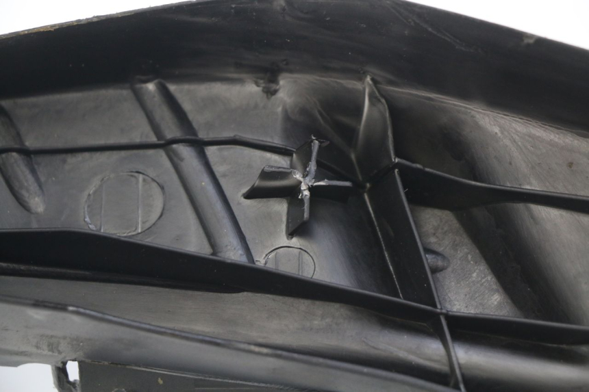 photo de MARCHE PIED PIAGGIO ZIP 4T 50 (2018 - 2020) - Détails caractéristiques