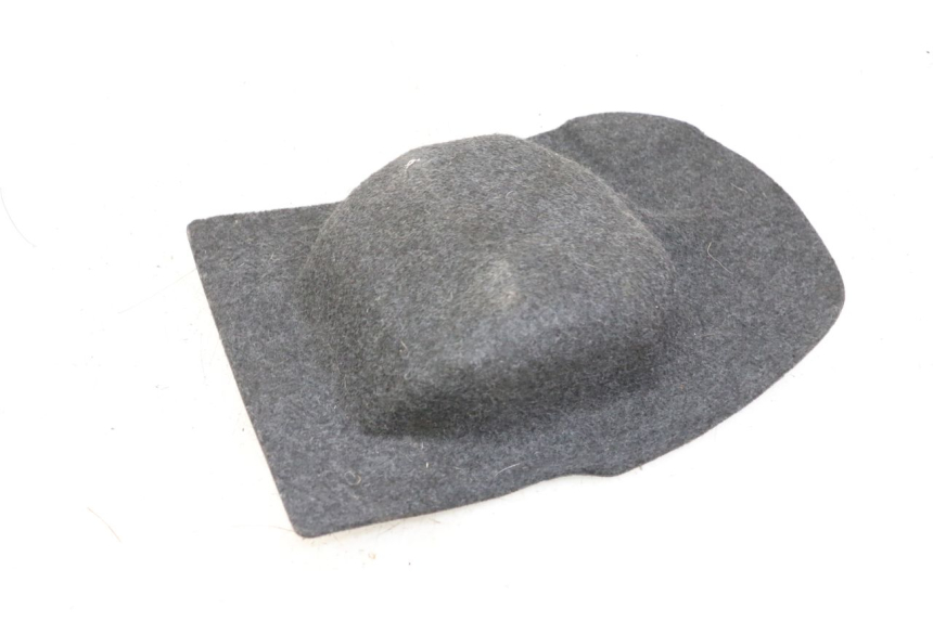 photo de MOQUETTE COFFRE SYM MIO 50 (2011 - 2017) - Détail de la pièce