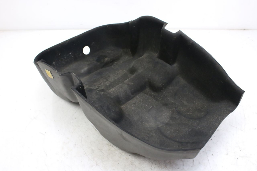 photo de TAPIS DE COFFRE PEUGEOT SATELIS 125 (2010 - 2012) - État de surface