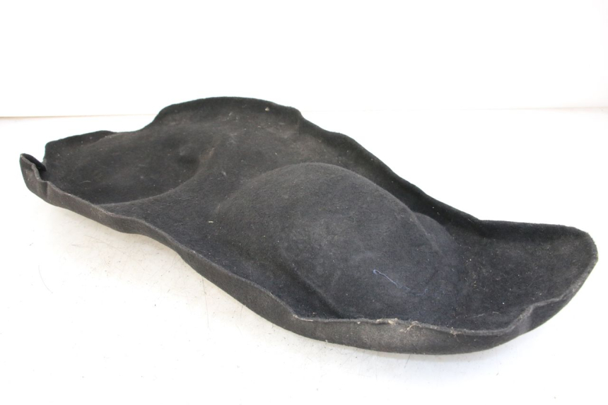 photo de TAPIS DE COFFRE PIAGGIO X10 125 (2012 - 2017) - Zoom état d’usage