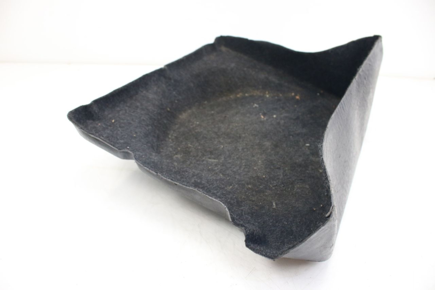 photo de TAPIS DE COFFRE PIAGGIO X9 EVOLUTION 125 (2003 - 2007) - Autre angle de vue