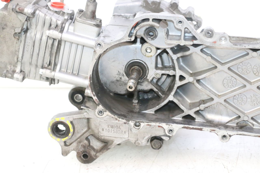 photo de MOTEUR KYMCO AGILITY 4T 50 (2018 - 2022) - Autre angle de vue