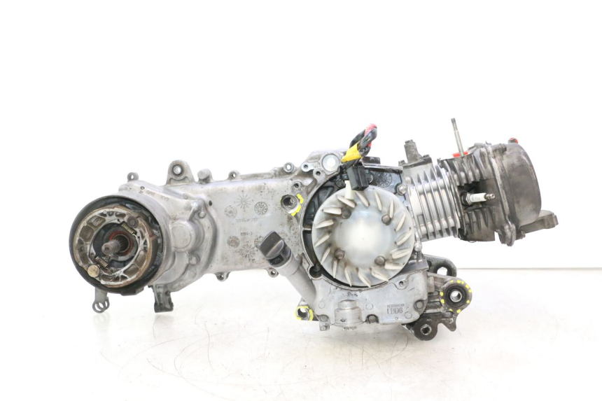 photo de MOTEUR KYMCO AGILITY 4T 50 (2018 - 2022) - Marquages et références