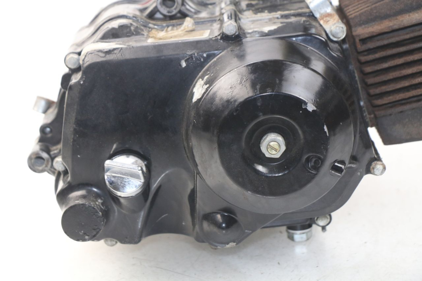 photo de MOTEUR CHINESE QUAD ATV ENFANT 125 - Points de fixation