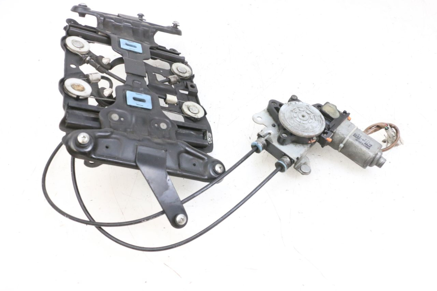 photo de MOTEUR BULLE SUZUKI BURGMAN 650 (2013 - 2020) - Vue produit