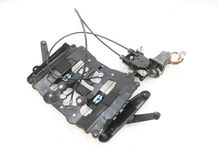 photo de MOTEUR BULLE SUZUKI BURGMAN 650 (2013 - 2020) - Pièce contrôlée