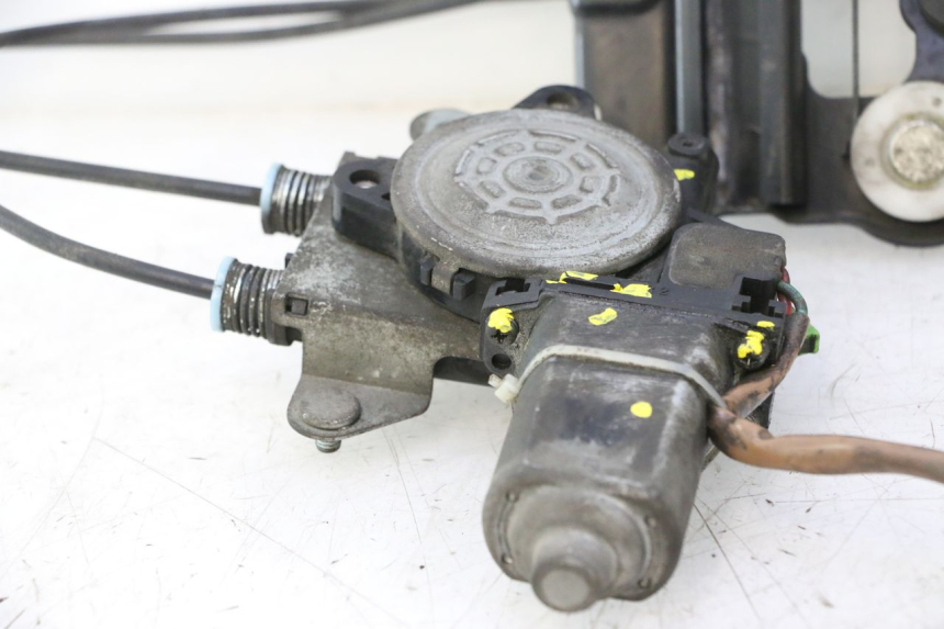 photo de MOTEUR BULLE SUZUKI BURGMAN EXECUTIVE ABS 650 (2006 - 2012) - Inspection visuelle