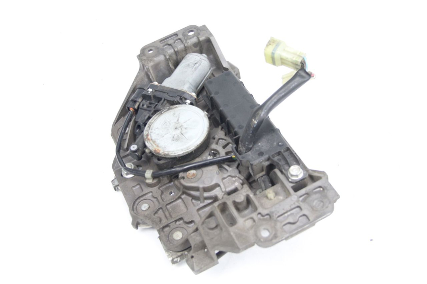 photo de MOTEUR BULLE YAMAHA FJR ABS 1300 (2006 - 2012) - Détail de la pièce