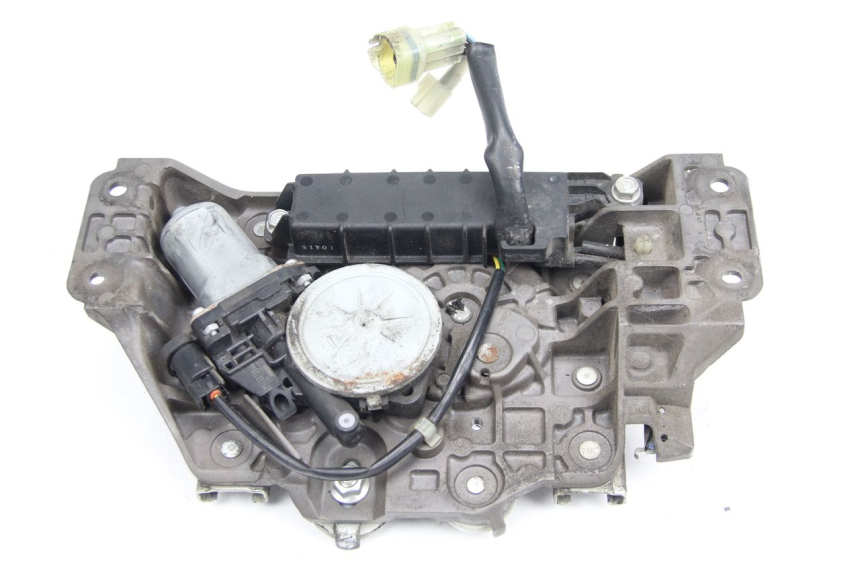 photo de MOTEUR BULLE YAMAHA FJR ABS 1300 (2006 - 2012) - Autre angle de vue