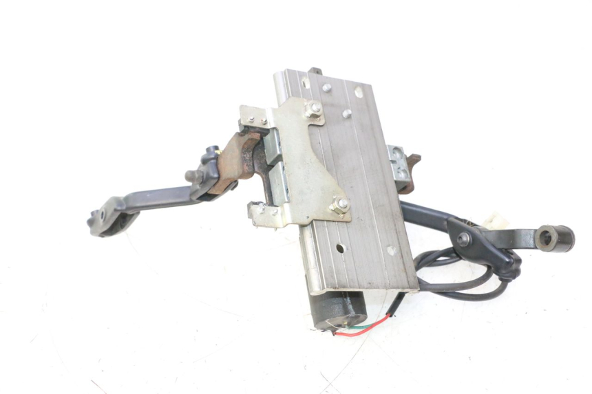 photo de MOTEUR BULLE GILERA GP 800 (2007 - 2013) - Autre angle de vue