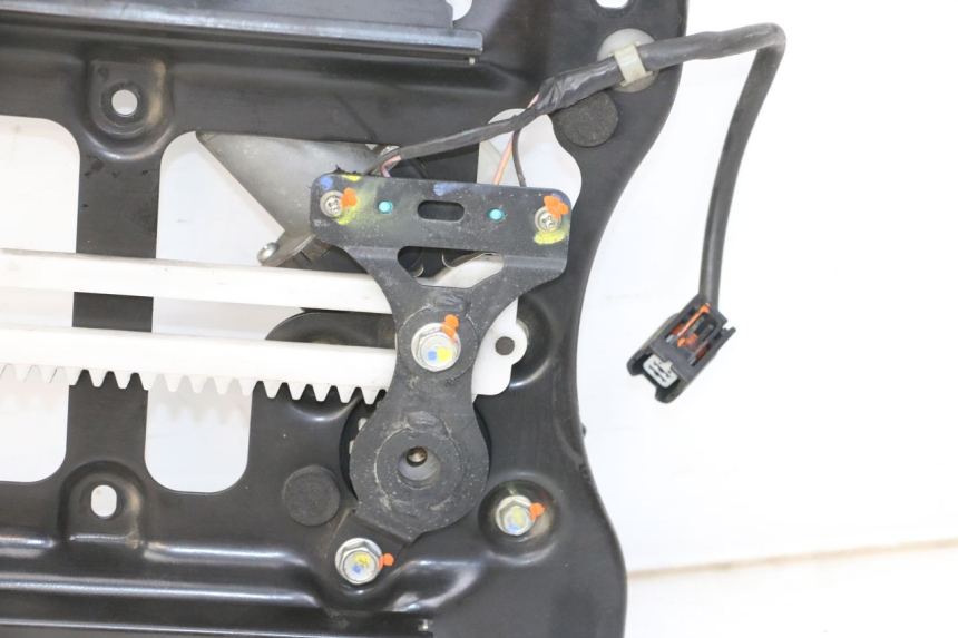 photo de MOTEUR BULLE HONDA FORZA 125 (2021 - 2025) - Détails caractéristiques