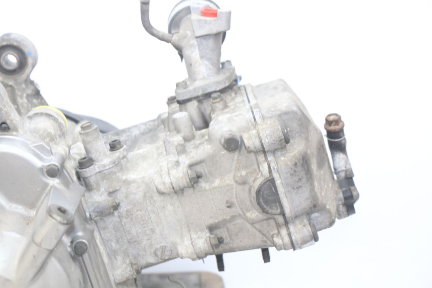 photo de MOTEUR SUZUKI BURGMAN 125 (2007 - 2014) - Zoom composants