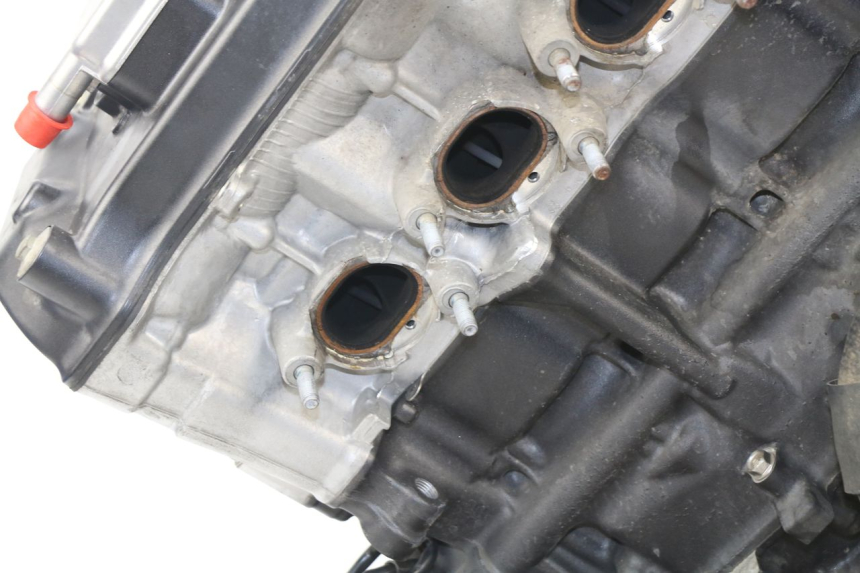 photo de MOTEUR HONDA CBR RR FIREBLADE 1000 (2006 - 2007) - Angle alternatif