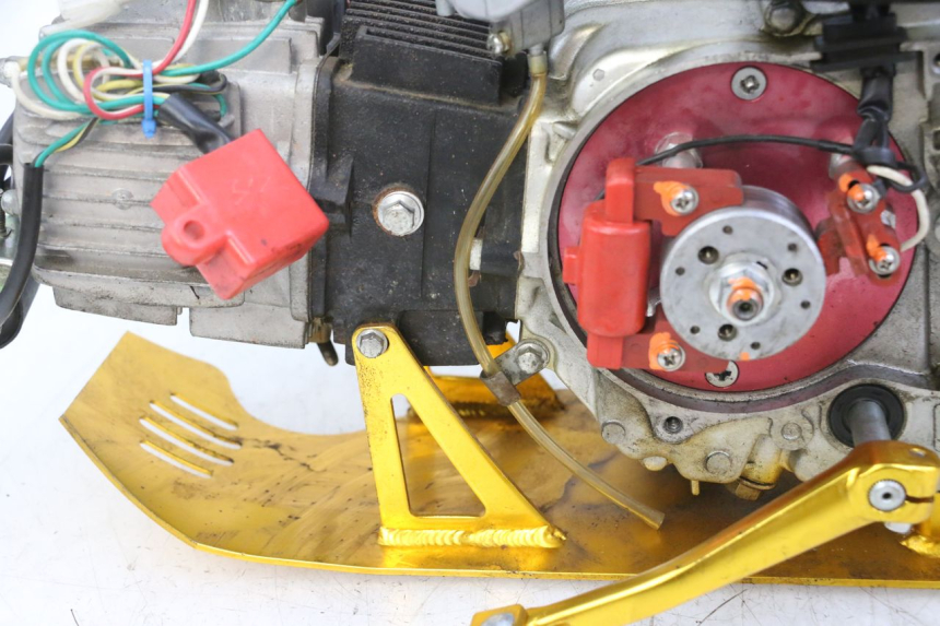 photo de MOTEUR CCR DIRT BIKE 110 - Zoom composants