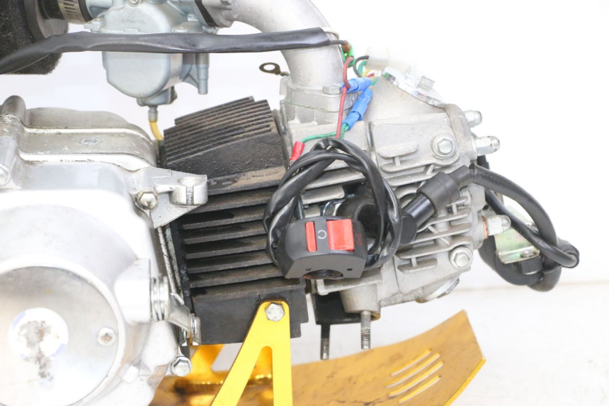 photo de MOTEUR CCR DIRT BIKE 110 - Aperçu profil