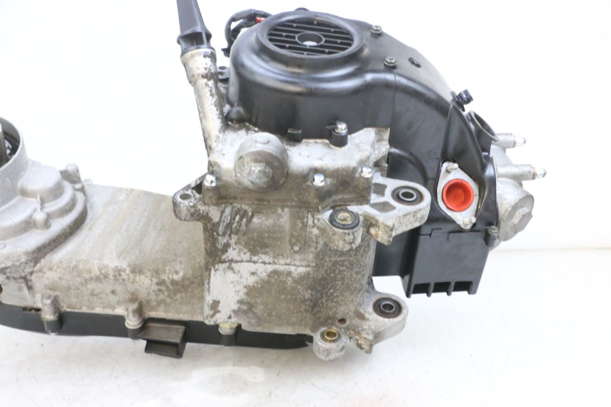 photo de MOTEUR SYM CROX 4T 50 (2016 - 2023) - Autre angle de vue