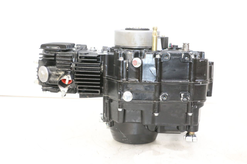 photo de MOTEUR LONCIN DIRT BIKE 125 - Autre angle de vue