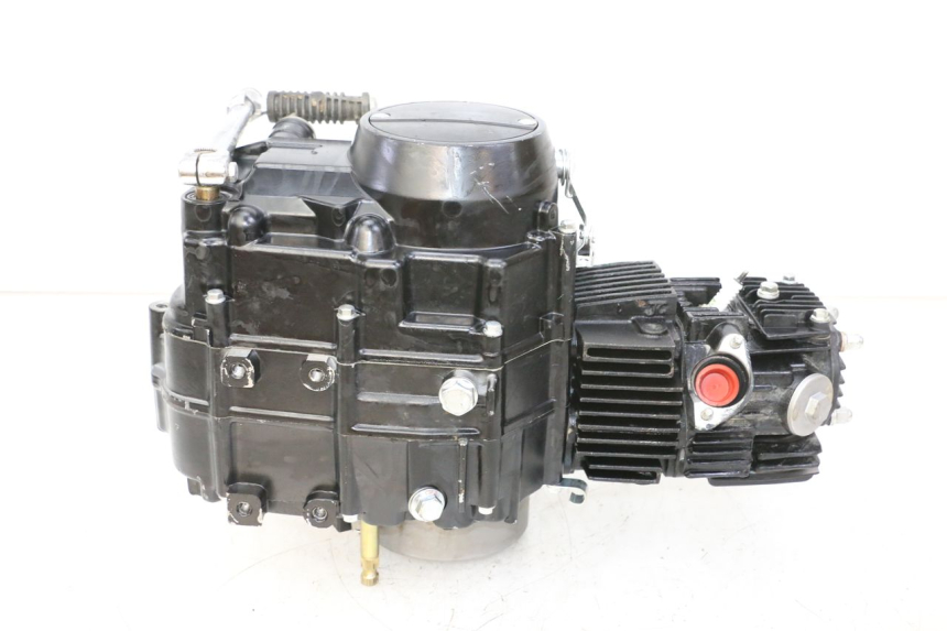 photo de MOTEUR LONCIN DIRT BIKE 125 - État de surface