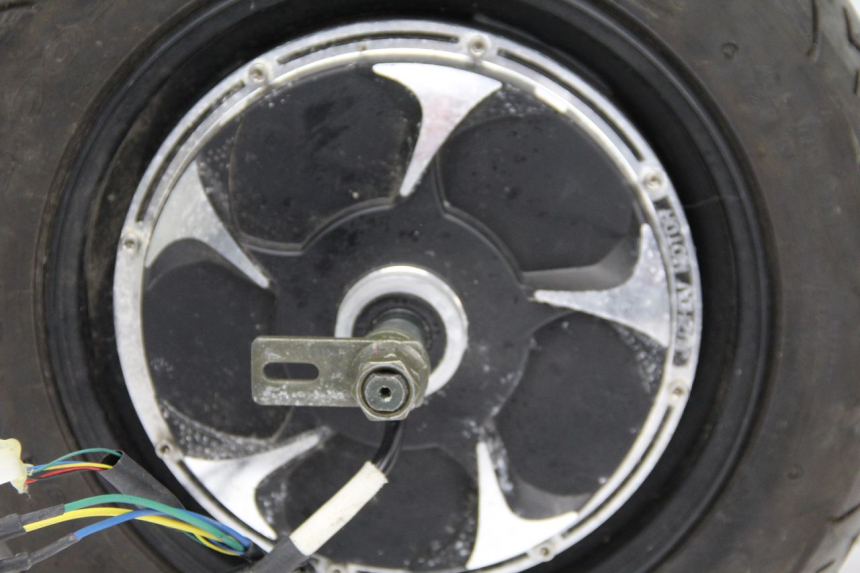 photo de MOTEUR RIDE E1 1 (2014 - 2022) - Autre angle de vue