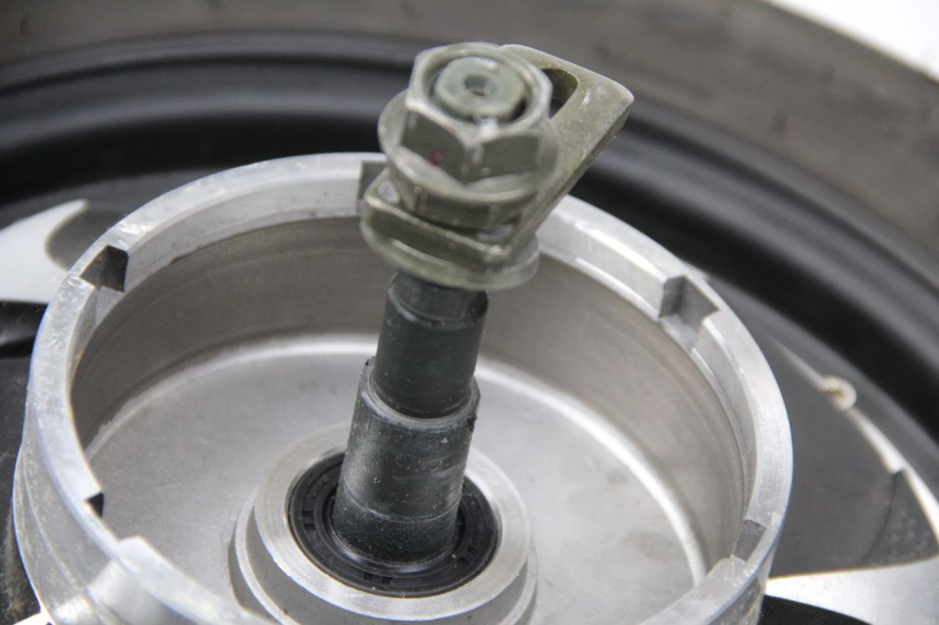 photo de MOTEUR RIDE E1 1 (2014 - 2022) - Gros plan technique