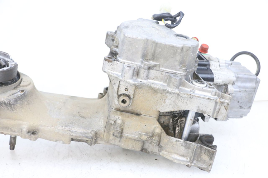 photo de MOTEUR PEUGEOT ELYSEO 125 (1999 - 2004) - Zoom état d’usage