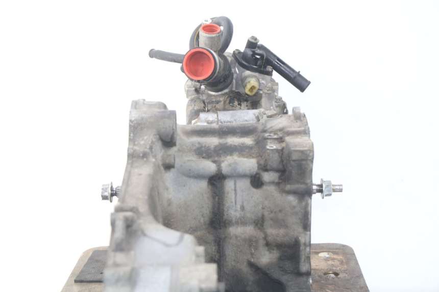 photo de MOTEUR PEUGEOT ELYSTAR 125 (2002 - 2007) - Gros plan technique