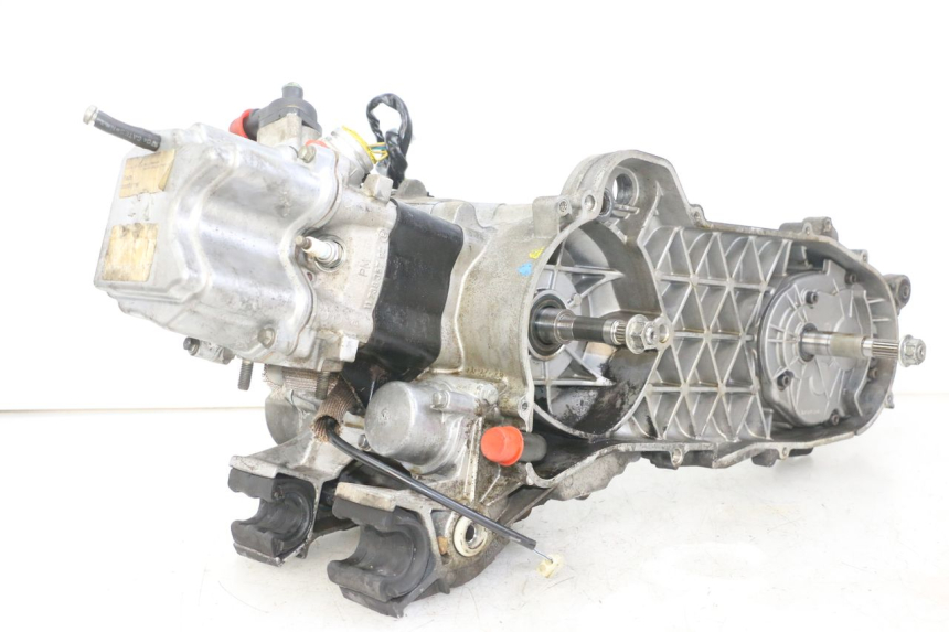 photo de MOTEUR PEUGEOT ELYSTAR 125 (2002 - 2007) - Détail de la pièce