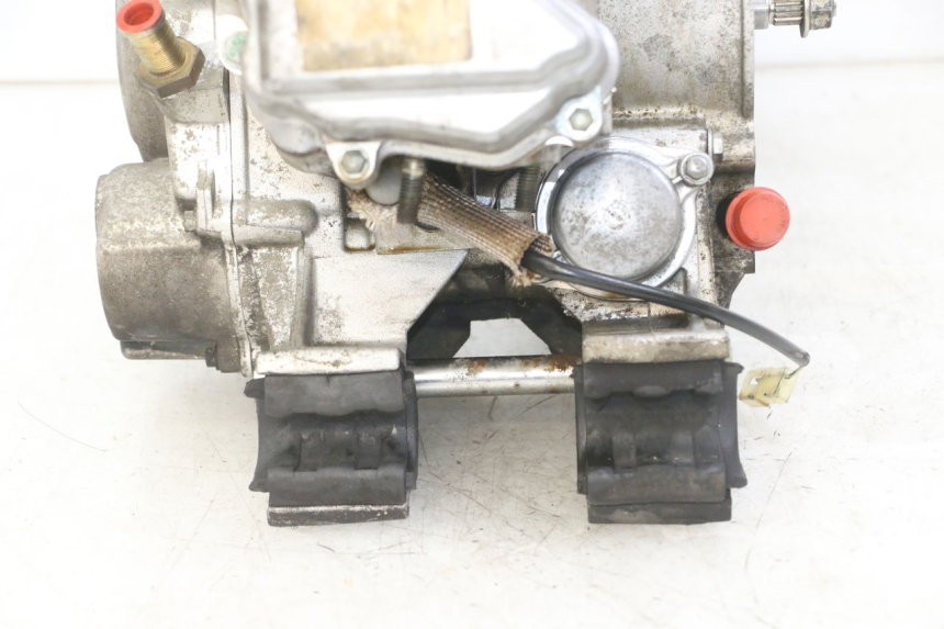 photo de MOTEUR PEUGEOT ELYSTAR 125 (2002 - 2007) - Vue rapprochée