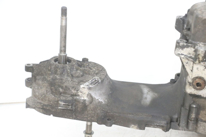 photo de MOTEUR PEUGEOT ELYSTAR 125 (2002 - 2007) - Gros plan technique