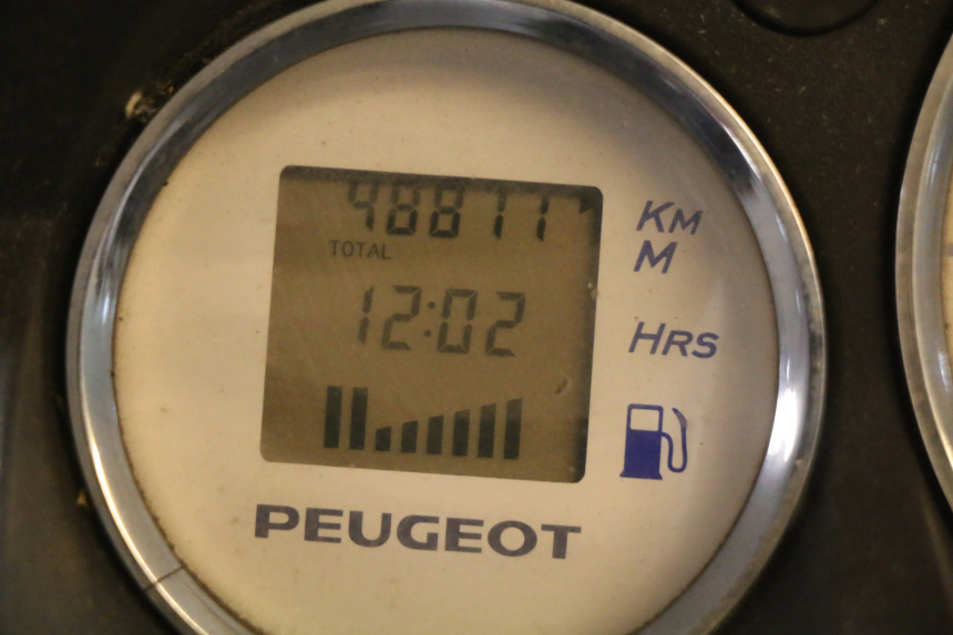 photo de MOTEUR PEUGEOT ELYSTAR 50 (2002 - 2014) - Zoom qualité