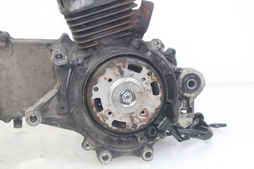 photo de MOTEUR PEUGEOT ELYSTAR 50 (2002 - 2014) - Points de fixation